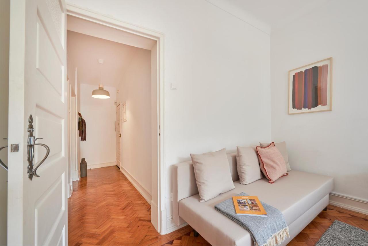 Light-Filled & Renovated Apartment, By Timecooler Lisboa Exterior foto